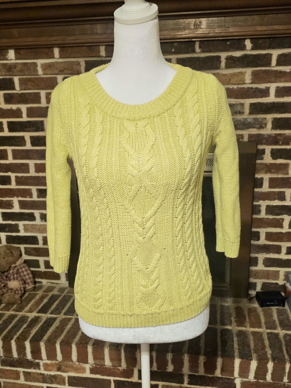 Old Navy Lime Greeb Cable Knit Crewneck Sweater